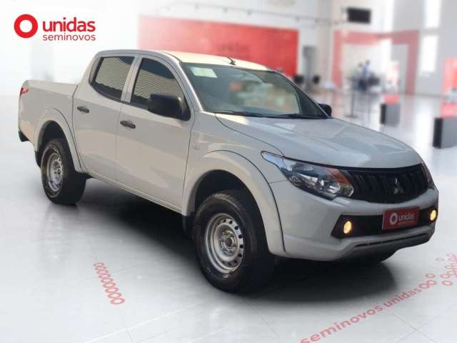 Mitsubishi L200 triton 2023 2.4 16v turbo diesel gl cd 4x4 manual