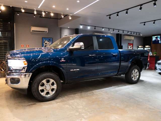 RAM 2500 LARAMIE