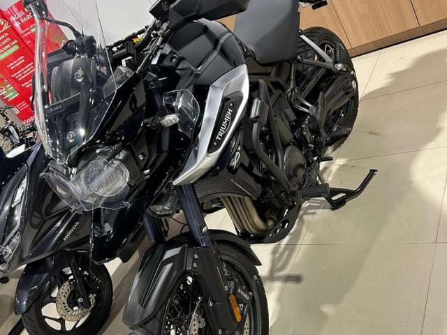 TRIUMPH TIGER 1200 XCX