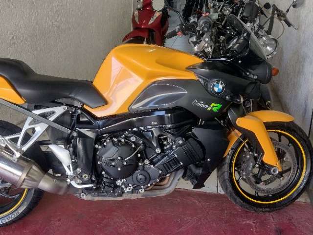 BNW K 1200R IMPECAVEL COM APENAS 26.000KM