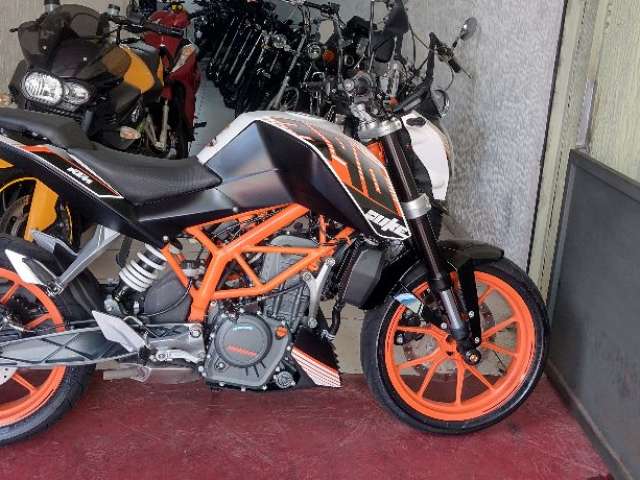 KTM DUKE 390 ABS IMPECAVEL COM APENAS 11.000KM