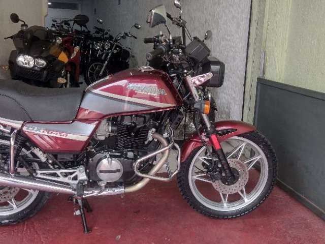 HONDA CB 450 DX EM OTIMO ESTADO COM 46.000KM ORIGINAIS