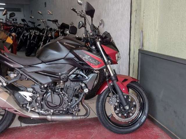 KAWASAKI  Z 400 ABS IMPECAVEL COM APENAS 12.000KM