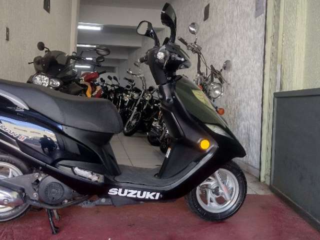 SUZUKI BURGMAN 125i  IMPECAVEL COM APENAS 50.000KM