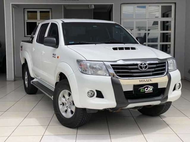 TOYOTA HILUX CD4X4 SR 2015