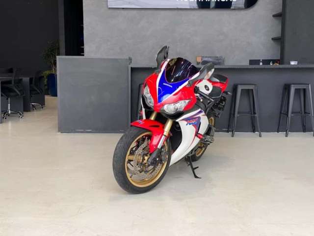 HONDA CBR 1000RR 2010