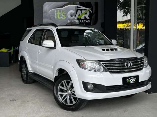 TOYOTA HILUXSW4 SRV4X4 2013