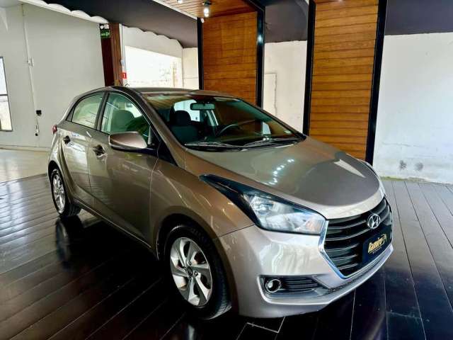 Hyundai HB20 1.0M COMFOR - Prata - 2016/2016