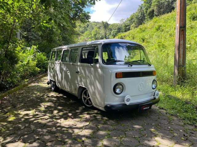 Volkswagen Kombi Standard/ Luxo/ Série Prata - Branca - 1994/1994