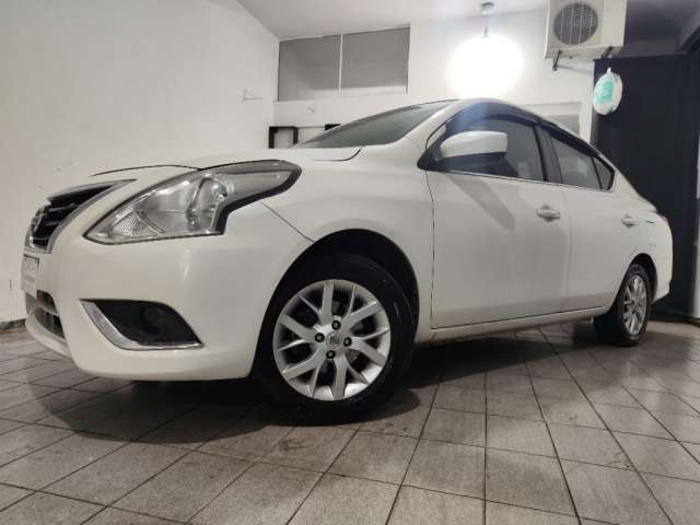 Nissan Versa 1.6 SV 2016