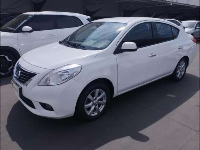 NISSAN VERSA 16SL FLEX 2014