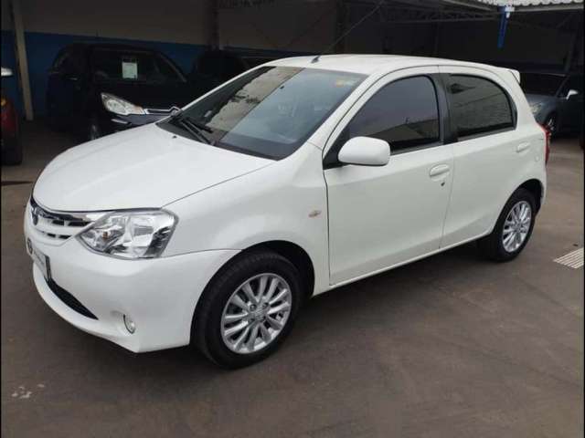 TOYOTA ETIOS HB XLS 2013