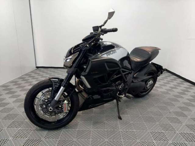 DUCATI DUCATDIAVEL CROME ABS 2013