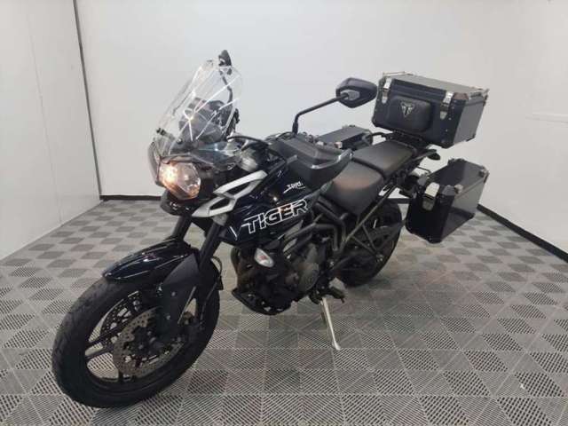 TRIUMPH TIGER 800 XR 2019