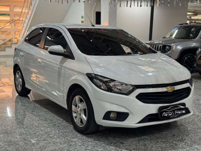 CHEVROLET ONIX 1.4 COM MYLINK VEICULO IMPECÁVEL  !!!