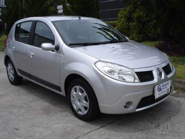 SANDERO PRIV. 1.6 8V FLEX COMPLETO 2009 