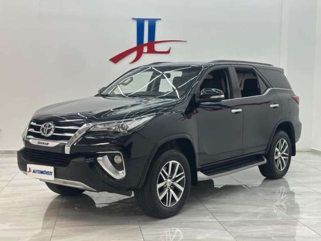 Toyota Hilux Sw4 Srx 2.8 4x4 Tb Diesel 5L 2017