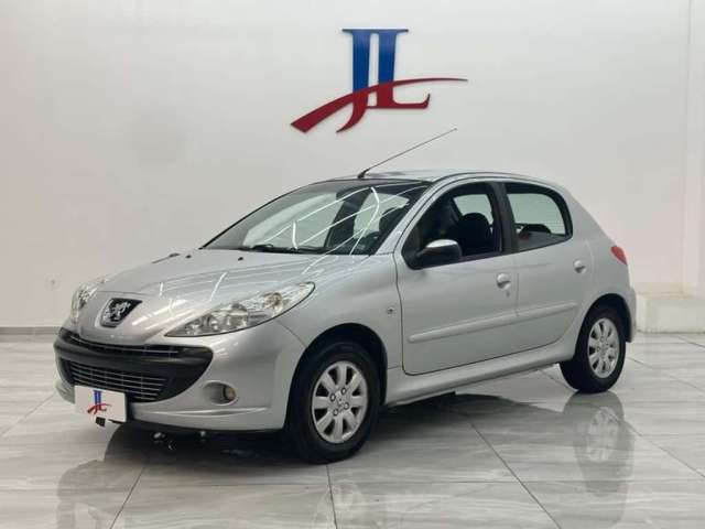 Peugeot 207 XR 1.4 8v Flex 2011