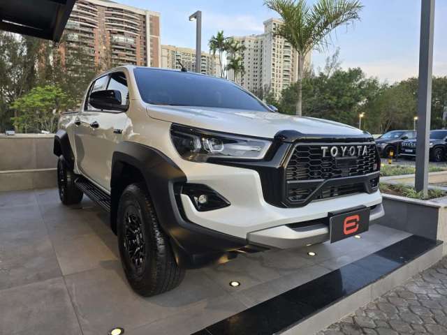 Toyota Hilux 2024 2.8 d-4d turbo diesel cd gr-s 4x4 automático