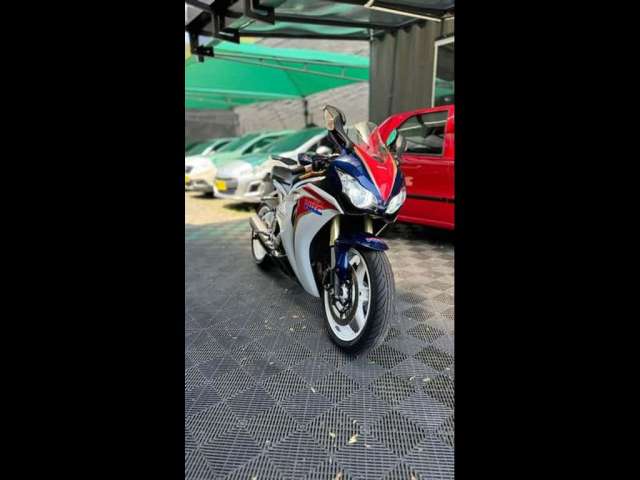 HONDA CBR 1000 RR 2011