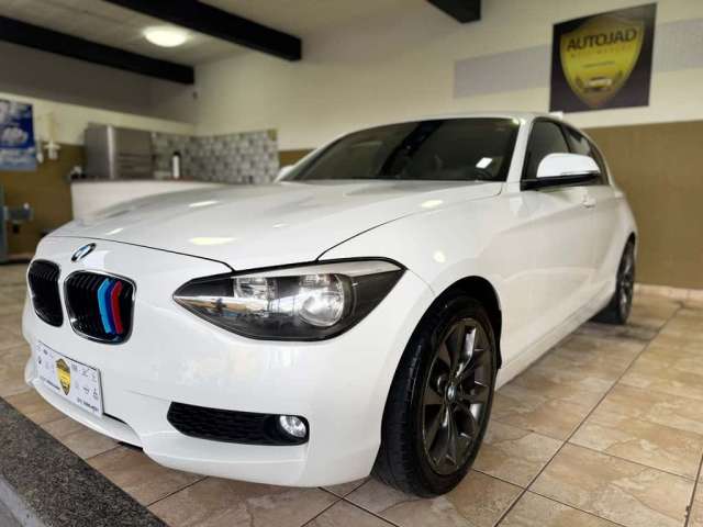 BMW 118iA 1.6 URBAN TURBO 4P