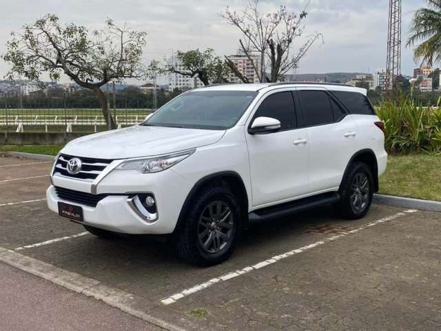 TOYOTA HILUX SWSR A2GF 2017