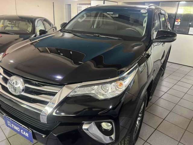 Toyota Hilux sw4 2018 2.7 srv 7 lugares 4x2 16v flex 4p automático