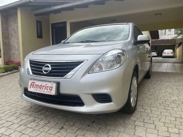 Nissan/Versa SV 1.6 2012 Unico dono