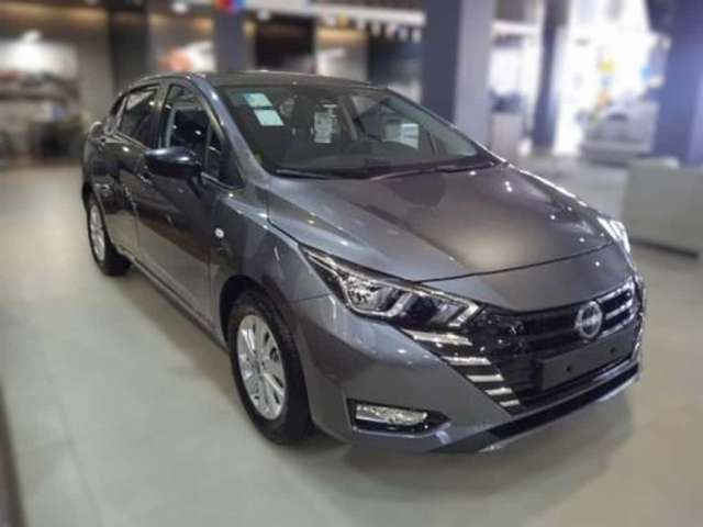 Nissan Versa Flex CVT