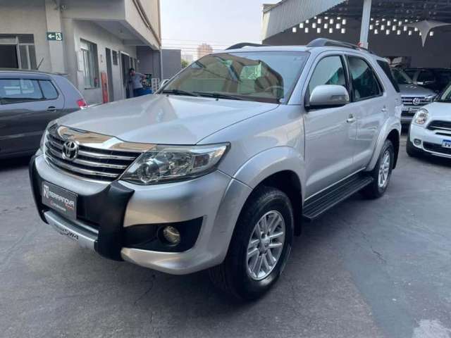 TOYOTA HILUX SW4 4X2SR 2013