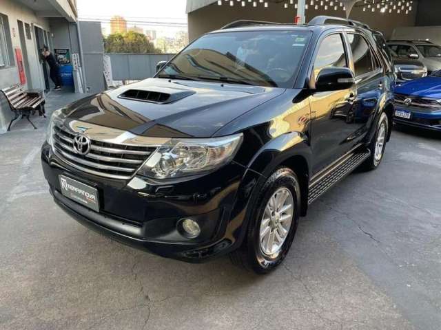 TOYOTA HILUXSW4 SRV4X4 2014