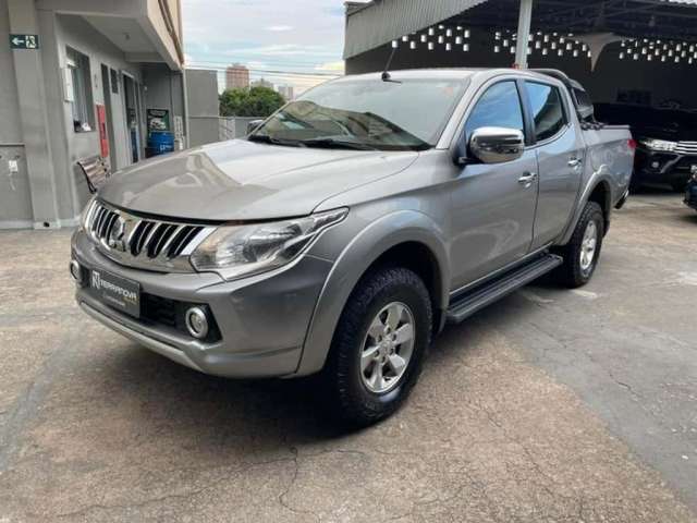 MITSUBISHI TRITON SPORT HPE 2.4 4X4 CAMBIO AUT. ANO 2017