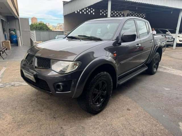 MITSUBISHI L200 TRITON 3.2 D 2012