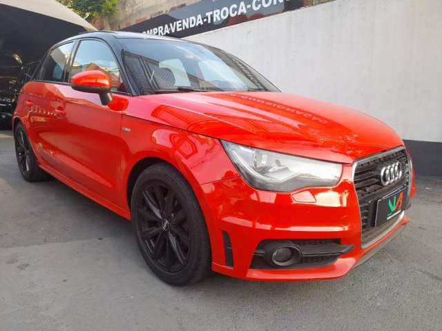 Audi A1 Ambition Sportback 1.4 Automático 2013