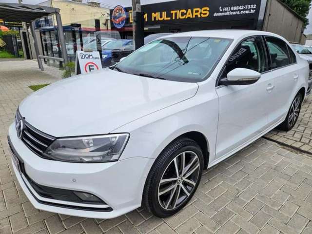 VOLKSWAGEN JETTA HIGHLINE AE _4P_ 2016