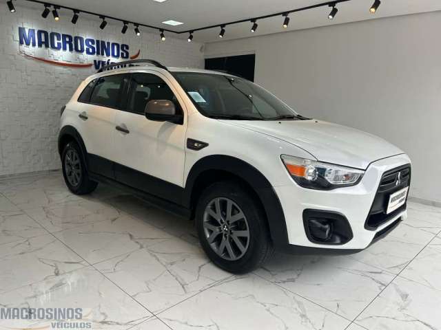 Mitsubishi ASX OUTDOOR 2.0 4x2 16V 160cv Aut.  - Branca - 2016/2016