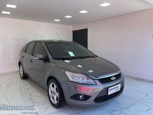 Ford Focus 1.6 Hatch manual - Cinza - 2012/2013