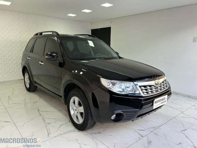 Subaru Forester ES 4x4 Aut. com teto solar - Preta - 2011/2011