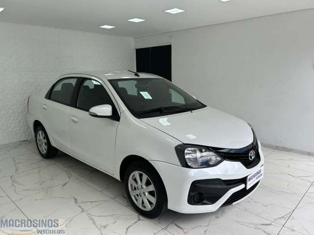 Toyota Etios X Plus Sedan 1.5 Flex Mec.  - Branca - 2019/2020