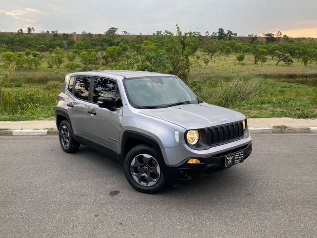 Jeep Renegade automático ano 2019 baixo km 