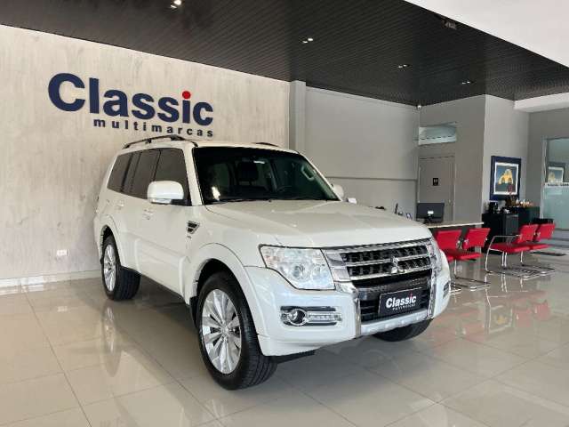 PAJERO FULL HPE 3.2 AUTOMÁTICA 2015