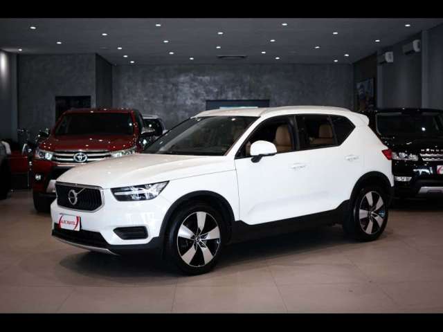 VOLVO XC40 2.0 T5 GASOLINA MOMENTUM AWD GEARTRONIC