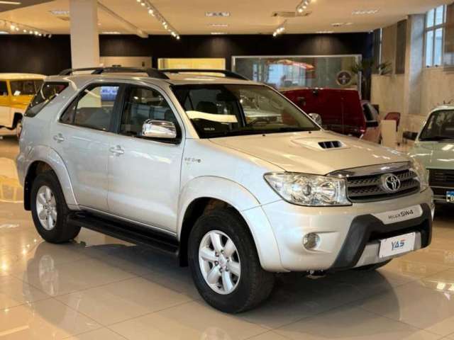 TOYOTA HILUXSW4 SRV4X4 2010