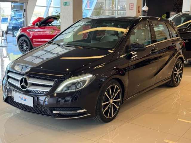 MERCEDES-BENZ B 200 CGI 2015