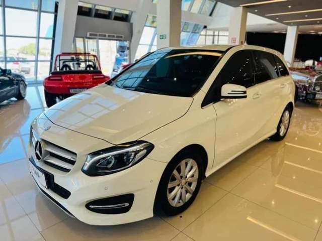 Mercedes-Benz Mercedes B 200 CGI 1.6 TB/FLEX AUT. - Branca - 2017/2017