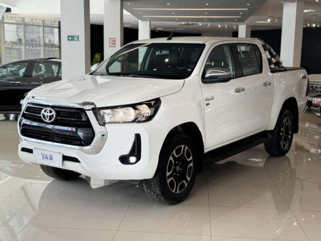 Toyota Hilux CD SRV 4x4 2.7 Flex 16V Aut.  - Branca - 2021/2021