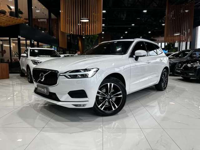 VOLVO XC60 2.0 T5 MOMENTUM