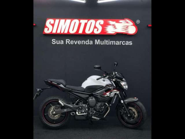 Yamaha XJ6 N SP SUPER NOVA - Branca - 2014/2015