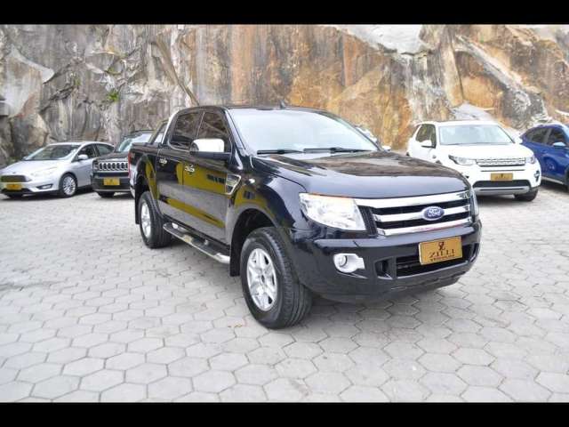 Ford Ranger XLT 3.2 CD 4X4 AT - Preta - 2013/2014