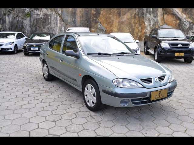 Renault Megane Sedan RT 1.6 MT  - Cinza - 2000/2000